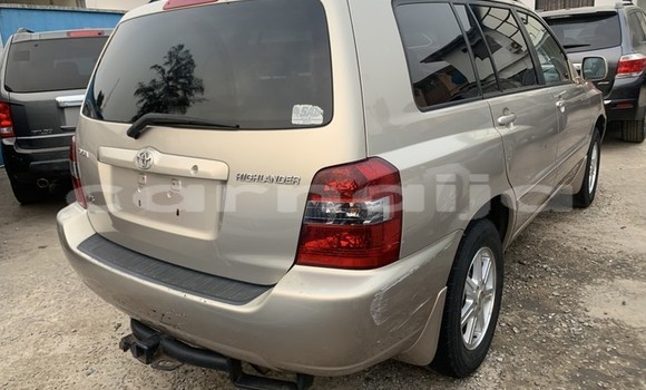 Acheter Occasion Voiture Toyota Highlander Beige à Ipokia, État d'Ogun Acheter Occasion Voiture Toyota Highlander Beige à Ipokia, État d'Ogun
