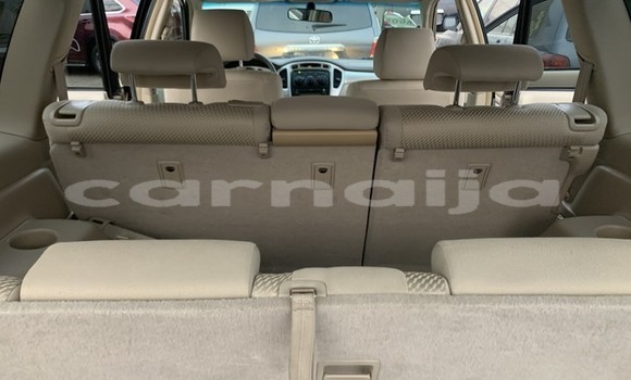 Acheter Occasion Voiture Toyota Highlander Beige à Ipokia, État d'Ogun Acheter Occasion Voiture Toyota Highlander Beige à Ipokia, État d'Ogun