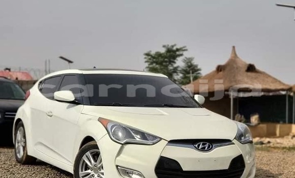 Buy Used Hyundai Veloster White Car in Abuja in Lagos State Buy Used Hyundai Veloster White Car in Abuja in Lagos State