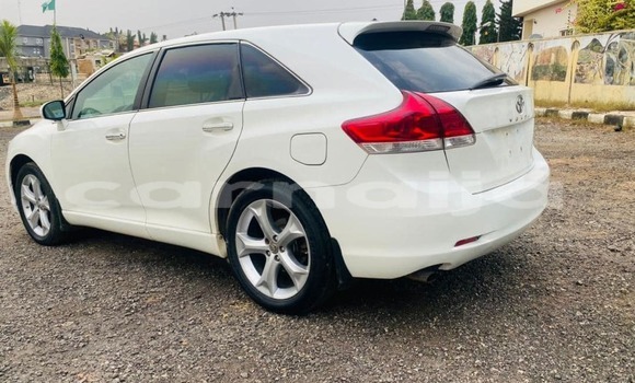 Buy Used Toyota Venza White Car in Abuja in Lagos State Buy Used Toyota Venza White Car in Abuja in Lagos State
