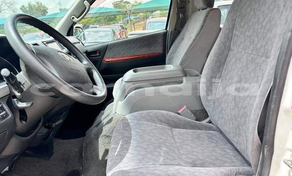 Buy Used Toyota Hiace White Car in Abakaliki in Ebonyi State Buy Used Toyota Hiace White Car in Abakaliki in Ebonyi State