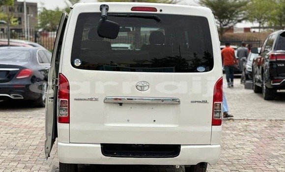 Buy Used Toyota Hiace White Car in Abakaliki in Ebonyi State Buy Used Toyota Hiace White Car in Abakaliki in Ebonyi State