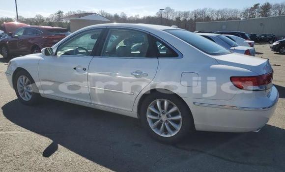 Buy New Hyundai Azera White Car in Lagos in Lagos State Buy New Hyundai Azera White Car in Lagos in Lagos State