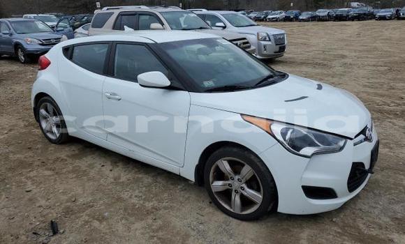 Buy New Hyundai Veloster White Car in Lagos in Lagos State Buy New Hyundai Veloster White Car in Lagos in Lagos State