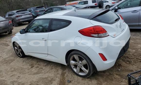 Buy New Hyundai Veloster White Car in Lagos in Lagos State Buy New Hyundai Veloster White Car in Lagos in Lagos State