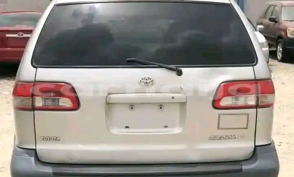 Buy New Toyota Sienna Silver Car in Benin in Edo Buy New Toyota Sienna Silver Car in Benin in Edo
