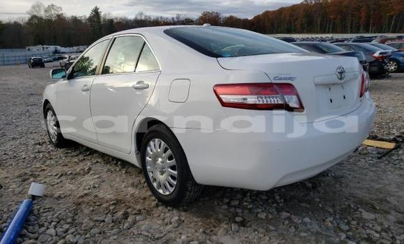 Acheter Occasion Voiture Toyota Camry Blanc à Lagos, État de Lagos Acheter Occasion Voiture Toyota Camry Blanc à Lagos, État de Lagos