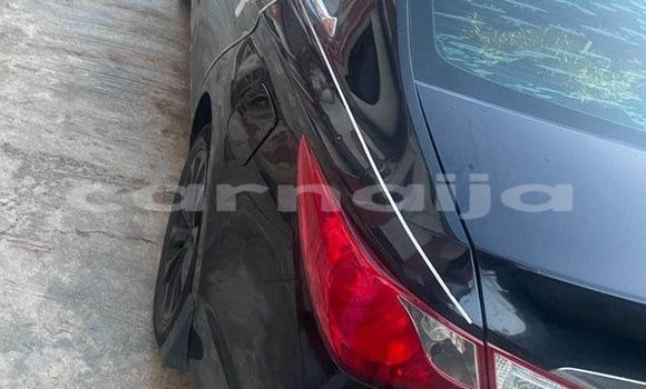 Buy Used Hyundai Santa Fe White Car in Lagos in Lagos State Buy Used Hyundai Santa Fe White Car in Lagos in Lagos State