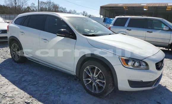 Acheter Neuf Voiture Volvo V60 Blanc à Lagos, État de Lagos Acheter Neuf Voiture Volvo V60 Blanc à Lagos, État de Lagos