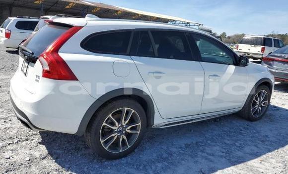 Acheter Neuf Voiture Volvo V60 Blanc à Lagos, État de Lagos Acheter Neuf Voiture Volvo V60 Blanc à Lagos, État de Lagos