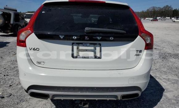 Acheter Neuf Voiture Volvo V60 Blanc à Lagos, État de Lagos Acheter Neuf Voiture Volvo V60 Blanc à Lagos, État de Lagos