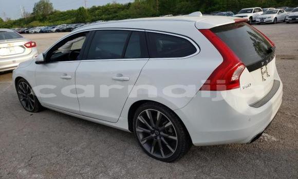 Buy New Volvo V60 White Car in Lagos in Lagos State Buy New Volvo V60 White Car in Lagos in Lagos State