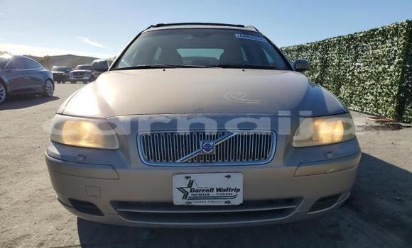 Buy New Volvo V70 Brown Car in Lagos in Lagos State