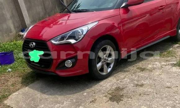 Acheter Occasion Voiture Hyundai Veloster Rouge à Abadan, Borno