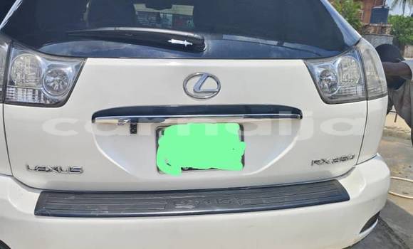 Acheter Occasion Voiture Lexus RX 330 Blanc à Abak, État d'Akwa Ibom Acheter Occasion Voiture Lexus RX 330 Blanc à Abak, État d'Akwa Ibom