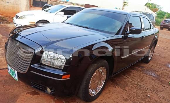 Acheter Occasion Voiture Chrysler 300 Noir à Abagana, État d'Anambra Acheter Occasion Voiture Chrysler 300 Noir à Abagana, État d'Anambra
