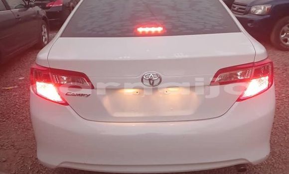 Acheter Occasion Voiture Toyota Camry Blanc à Abagana, État d'Anambra Acheter Occasion Voiture Toyota Camry Blanc à Abagana, État d'Anambra