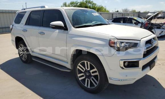 Acheter Neuf Voiture Toyota 4Runner Blanc à Badagry, État de Lagos Acheter Neuf Voiture Toyota 4Runner Blanc à Badagry, État de Lagos