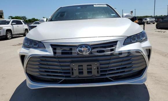 Buy New Toyota Avalon White Car in Badagry in Lagos State