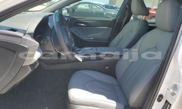 Buy New Toyota Avalon White Car in Badagry in Lagos State Buy New Toyota Avalon White Car in Badagry in Lagos State