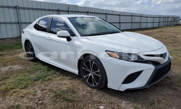 Acheter Neuf Voiture Toyota Camry Blanc à Badagry, État de Lagos Acheter Neuf Voiture Toyota Camry Blanc à Badagry, État de Lagos