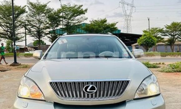 Acheter Occasion Voiture Toyota Raum Autre à Lagos, État de Lagos Acheter Occasion Voiture Toyota Raum Autre à Lagos, État de Lagos