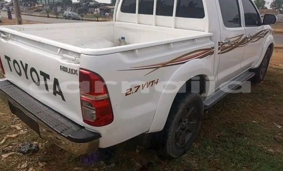 Acheter Occasion Voiture Toyota Hilux Blanc à Abuja, État de Lagos Acheter Occasion Voiture Toyota Hilux Blanc à Abuja, État de Lagos