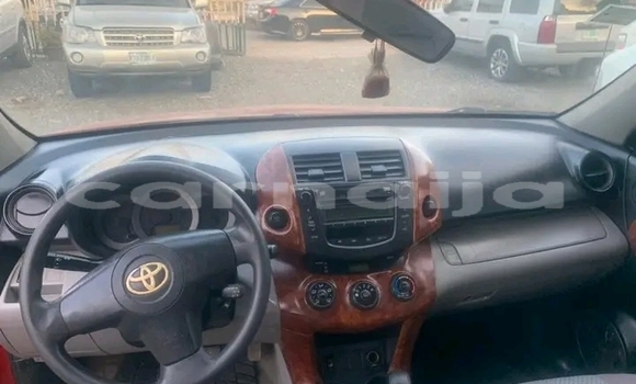 Acheter Occasion Voiture Toyota RAV4 Rouge à Abuja, État de Lagos Acheter Occasion Voiture Toyota RAV4 Rouge à Abuja, État de Lagos