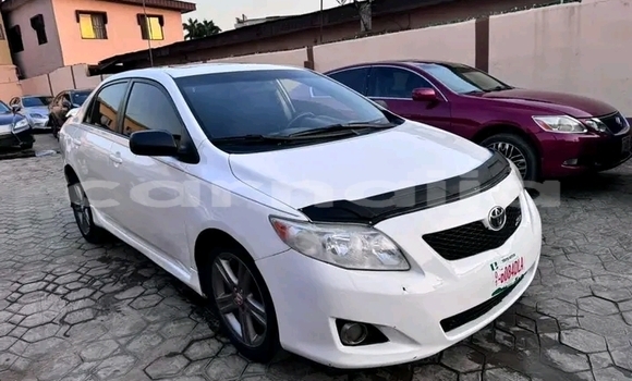 Acheter Occasion Voiture Toyota Corolla Blanc à Abuja, État de Lagos Acheter Occasion Voiture Toyota Corolla Blanc à Abuja, État de Lagos