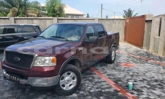 Acheter Occasion Voiture Toyota Hiace Rouge à Abak, État d'Akwa Ibom Acheter Occasion Voiture Toyota Hiace Rouge à Abak, État d'Akwa Ibom