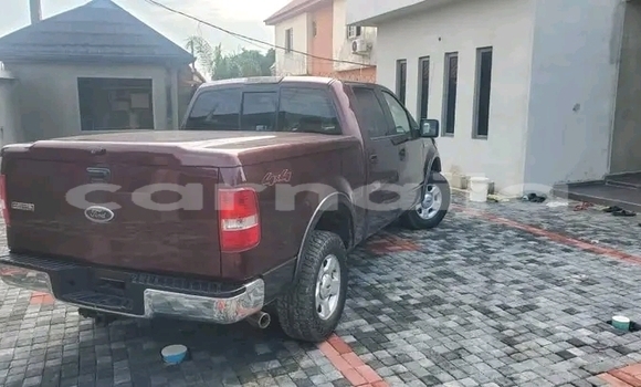 Acheter Occasion Voiture Toyota Hiace Rouge à Abak, État d'Akwa Ibom Acheter Occasion Voiture Toyota Hiace Rouge à Abak, État d'Akwa Ibom