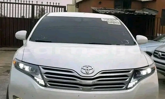 Buy Used Toyota Venza White Car in Lagos in Lagos State