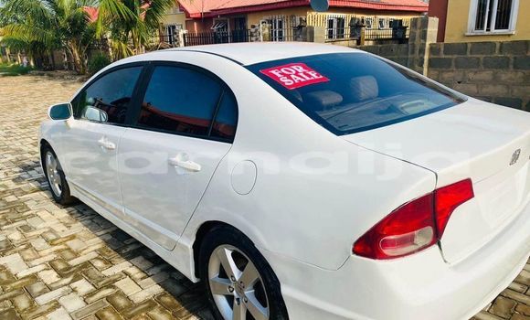 Buy Used Honda Civic White Car in Abat in Akwa Ibom State Buy Used Honda Civic White Car in Abat in Akwa Ibom State