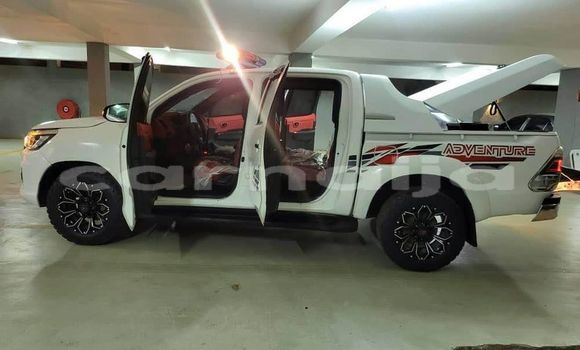 Buy Used Toyota Hilux White Car in Abuja in Lagos State Buy Used Toyota Hilux White Car in Abuja in Lagos State