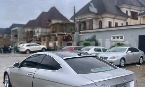 Buy Used Mercedes-Benz C–Class White Car in Abuja in Lagos State Buy Used Mercedes-Benz C–Class White Car in Abuja in Lagos State