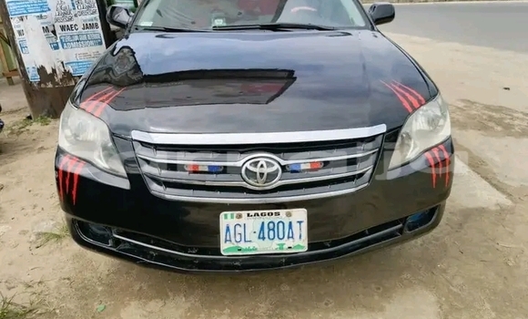 Buy Used Toyota Avalon Black Car in Abuja in Lagos State