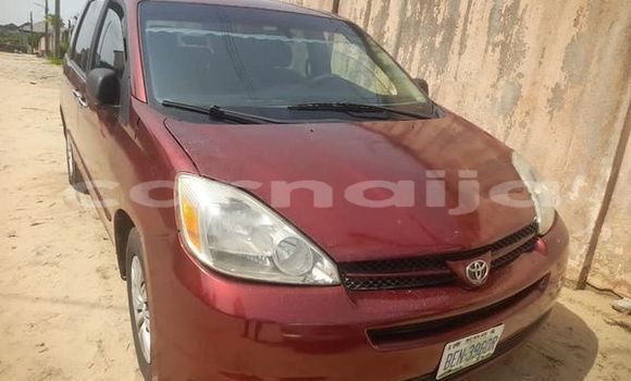 Acheter Occasion Voiture Toyota Sienta Rouge à Abuja, État de Lagos Acheter Occasion Voiture Toyota Sienta Rouge à Abuja, État de Lagos