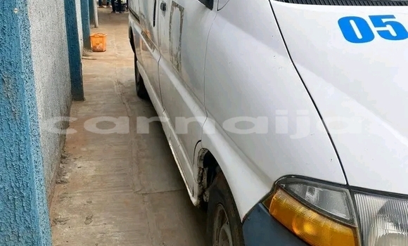 Acheter Occasion Voiture Toyota Hiace Blanc à Abak, État d'Akwa Ibom Acheter Occasion Voiture Toyota Hiace Blanc à Abak, État d'Akwa Ibom