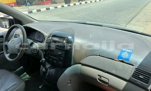 Acheter Occasion Voiture Toyota Sienna Noir à Abuja, État de Lagos Acheter Occasion Voiture Toyota Sienna Noir à Abuja, État de Lagos
