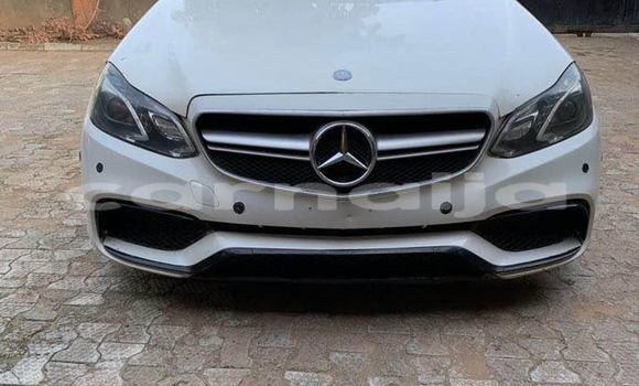 Buy Used Mercedes-Benz E–Class White Car in Abuja in Lagos State Buy Used Mercedes-Benz E–Class White Car in Abuja in Lagos State
