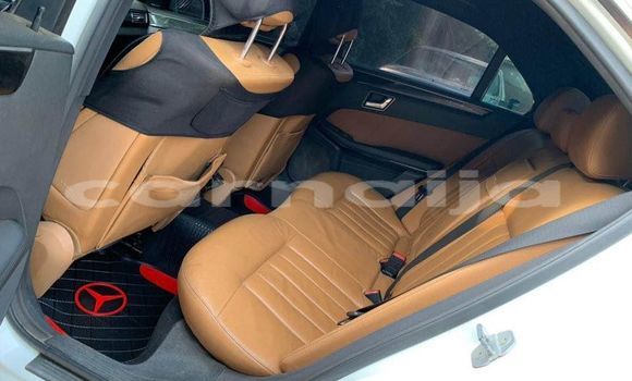 Buy Used Mercedes-Benz EβClass White Car in Abuja in Lagos State Buy Used Mercedes-Benz EβClass White Car in Abuja in Lagos State