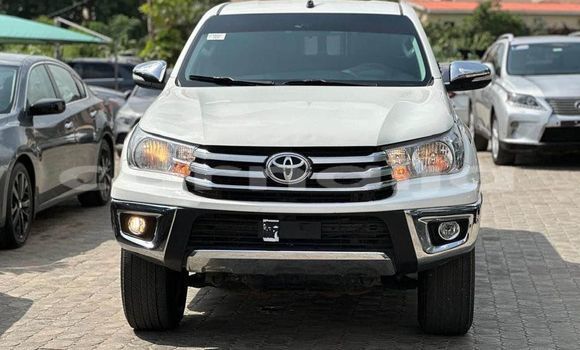 Buy Used Toyota Hilux White Car in Abuja in Lagos State