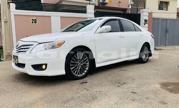 Acheter Occasion Voiture Toyota Camry Blanc à Abuja, État de Lagos Acheter Occasion Voiture Toyota Camry Blanc à Abuja, État de Lagos