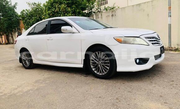 Acheter Occasion Voiture Toyota Camry Blanc à Abuja, État de Lagos Acheter Occasion Voiture Toyota Camry Blanc à Abuja, État de Lagos