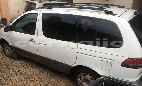 Acheter Occasion Voiture Toyota Sienna Blanc à Abuja, État de Lagos Acheter Occasion Voiture Toyota Sienna Blanc à Abuja, État de Lagos
