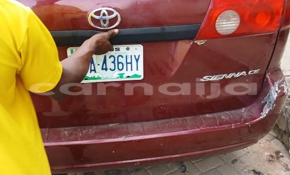 Acheter Occasion Voiture Toyota Sienna Rouge à Abuja, État de Lagos Acheter Occasion Voiture Toyota Sienna Rouge à Abuja, État de Lagos