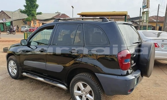 Acheter Occasion Voiture Toyota RAV4 Noir à Abuja, État de Lagos Acheter Occasion Voiture Toyota RAV4 Noir à Abuja, État de Lagos