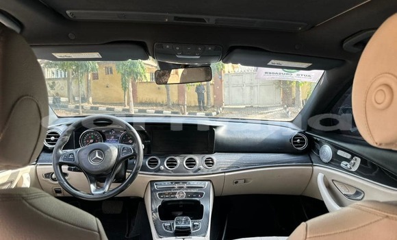 Acheter Occasion Voiture Mercedes-Benz E–Class Noir à Abuja, État de Lagos Acheter Occasion Voiture Mercedes-Benz E–Class Noir à Abuja, État de Lagos