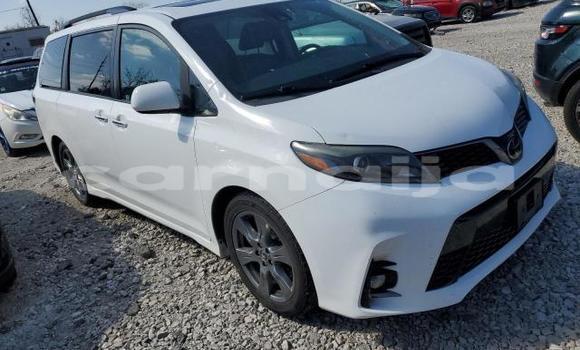 Buy New Toyota Sequoia White Car in Lagos in Lagos State Buy New Toyota Sequoia White Car in Lagos in Lagos State