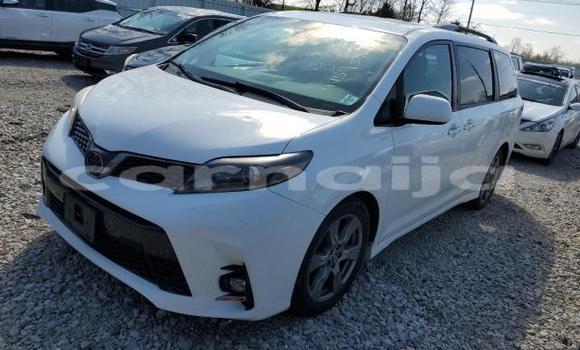 Buy New Toyota Sequoia White Car in Lagos in Lagos State Buy New Toyota Sequoia White Car in Lagos in Lagos State